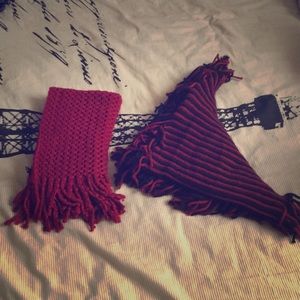 Red infinity scarfs X 2